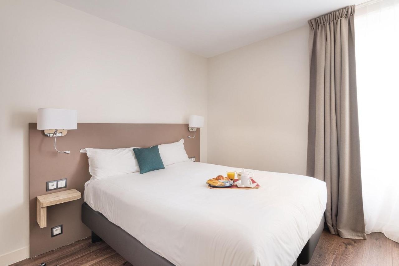 Courcelles Mederic Hotel Párizs Kültér fotó