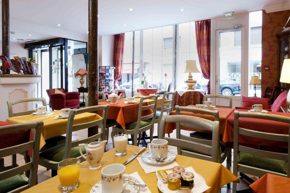 Courcelles Mederic Hotel Párizs Kültér fotó