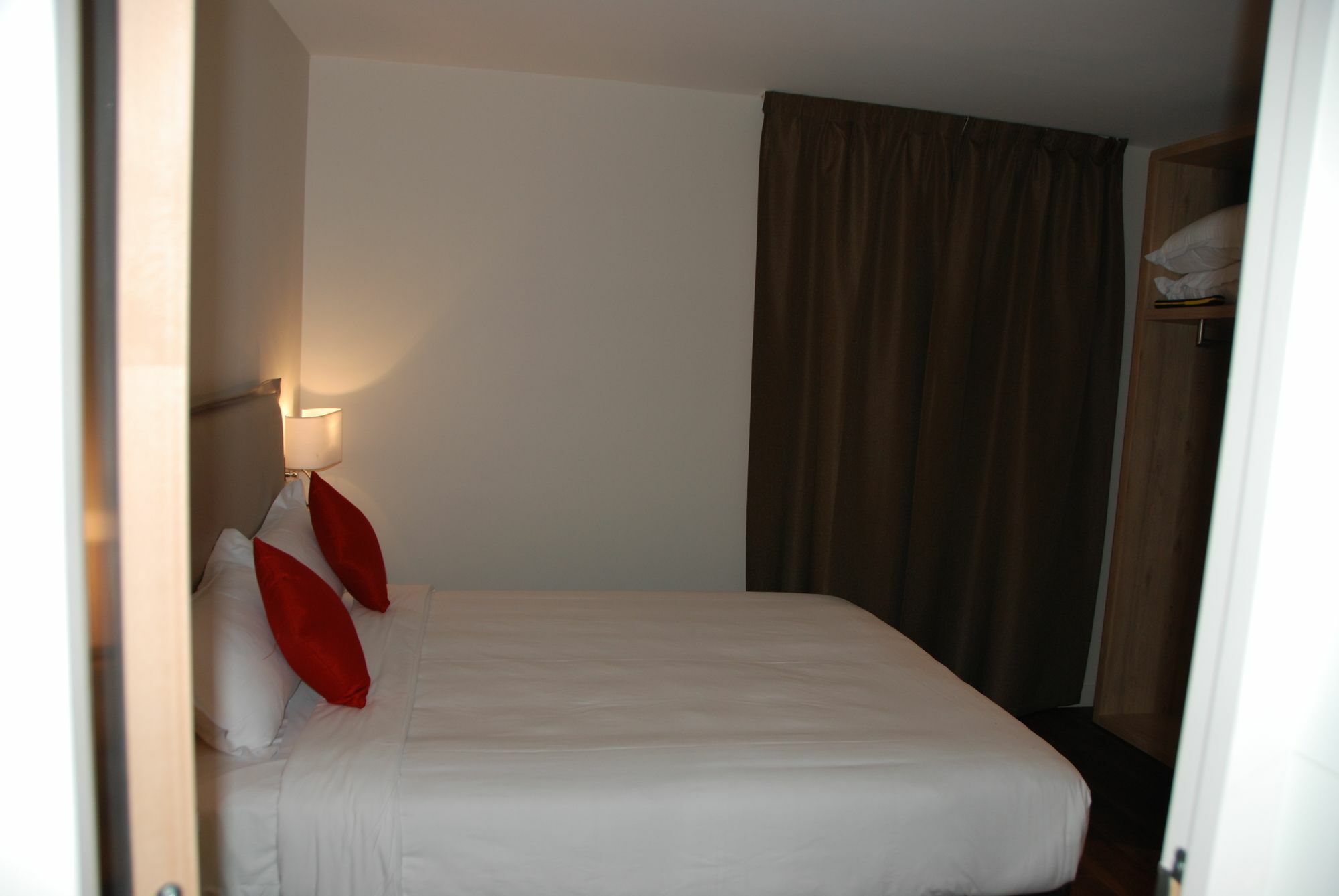 Courcelles Mederic Hotel Párizs Kültér fotó